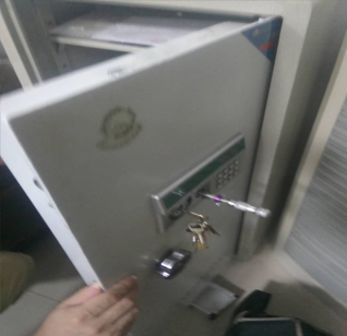 南庄迪堡保险柜开锁